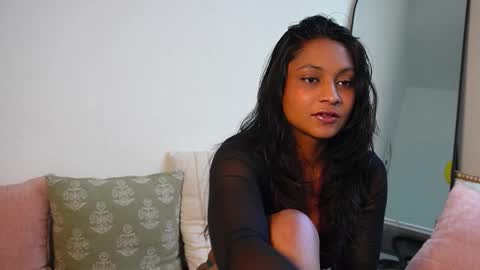 Zara online show from February 25, 5:44 pm