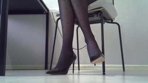 Dina online show from April 23, 4:31 am