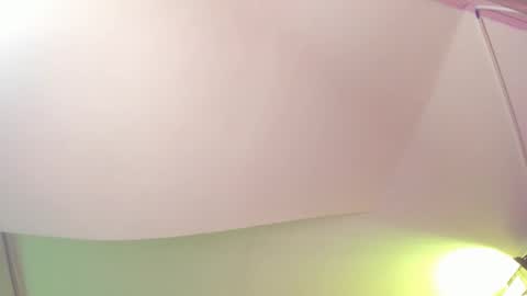 yaluz_naugtthy online show from March 7, 8:05 pm