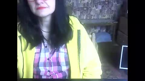 yanafiesta online show from May 1, 8:39 am