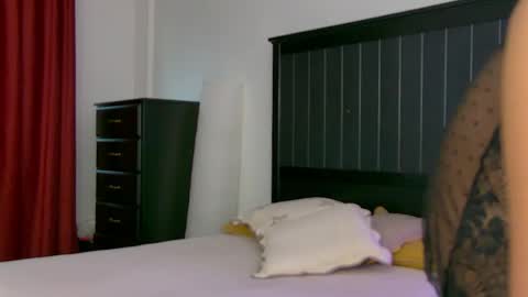 yanira_ass_ online show from April 21, 4:08 am