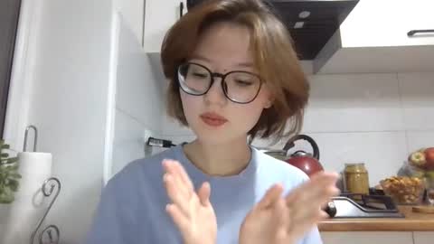 Lily online show from October 12, 4:20 pm