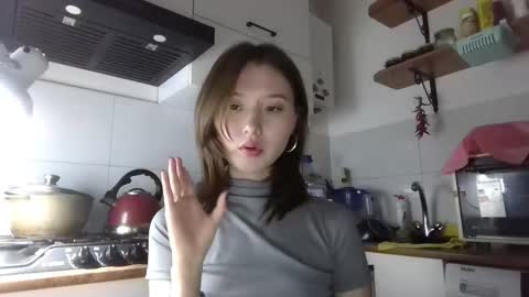 Lily online show from November 10, 3:18 pm