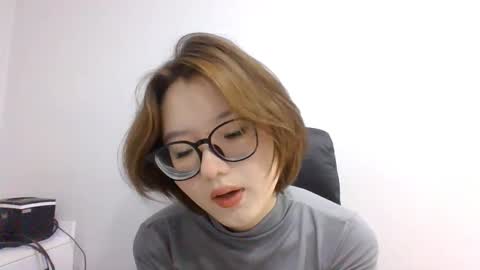 Lily online show from October 21, 7:56 am