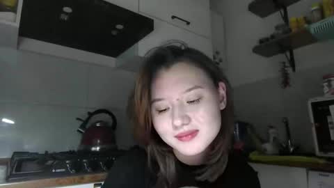 Lily online show from November 11, 3:20 pm