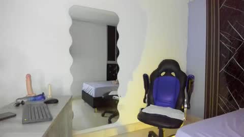 yelena03 online show from October 2, 11:10 pm