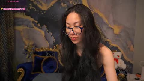 yennstar online show from March 21, 9:31 pm