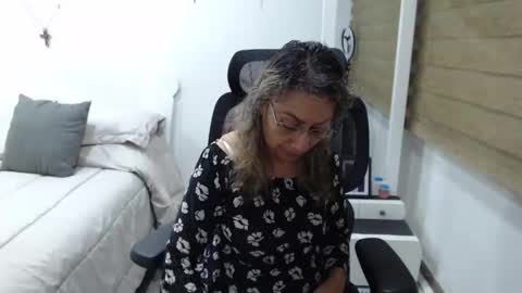 jessy online show from April 22, 2:52 am