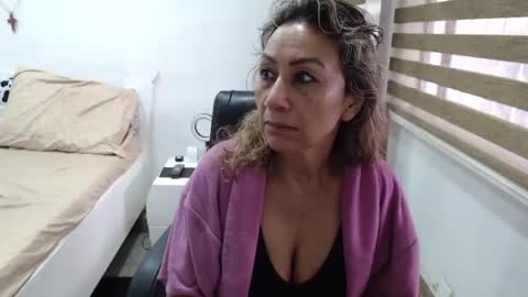 jessy online show from March 8, 11:56 am