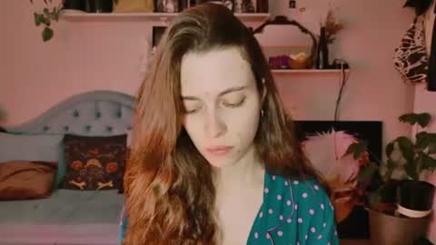 yoka_paradoxxx online show from June 25, 11:56 am