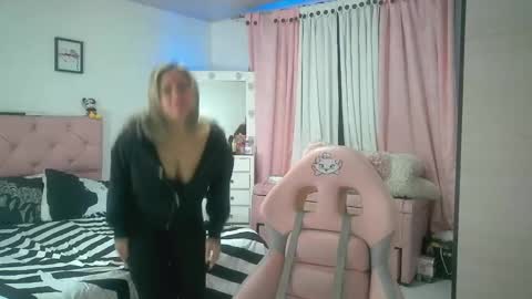 yokiko online show from September 11, 3:01 pm