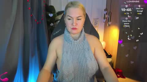 Snapshot of yolanda_kiss chatting on February 15, 5:19 am Yolanda online show from February 15, 5:19 am