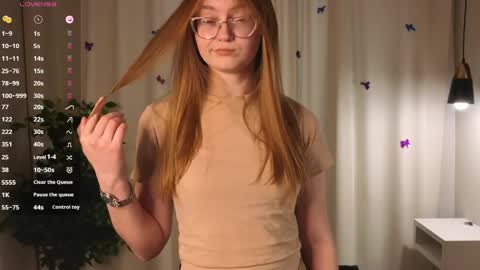 Mary online show from April 24, 12:30 pm