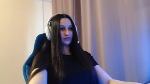 Sophie online show from March 19, 3:16 pm