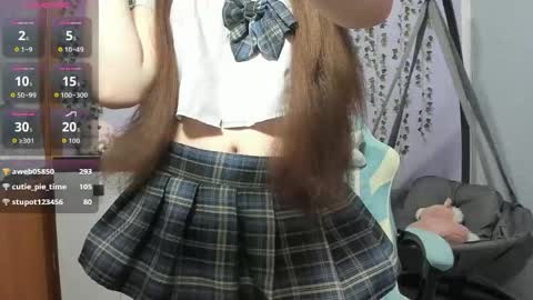 yoonhee_ki online show from April 22, 8:39 pm