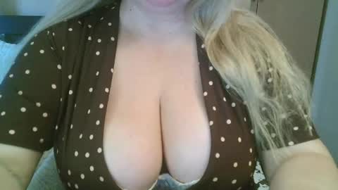 Maria Love online show from May 14, 5:35 am