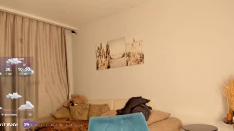 Camilla online show from October 4, 6:01 pm