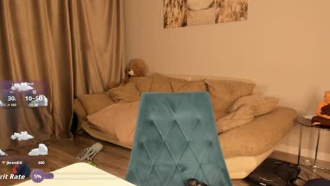 Camilla online show from March 19, 6:45 pm