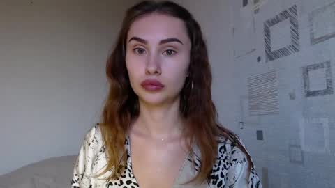 Amelia online show from April 1, 1:41 pm