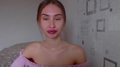 Amelia online show from April 28, 8:07 am