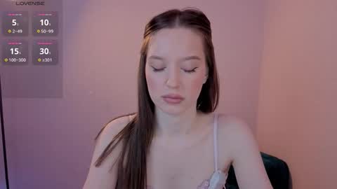 Olivia online show from March 4, 6:14 pm