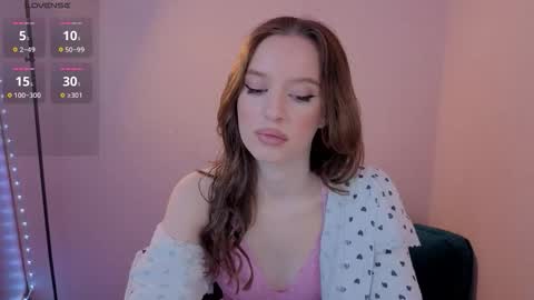 Olivia online show from March 6, 8:04 pm