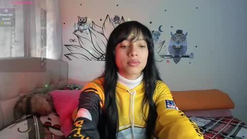 mia3 online show from November 6, 4:13 pm