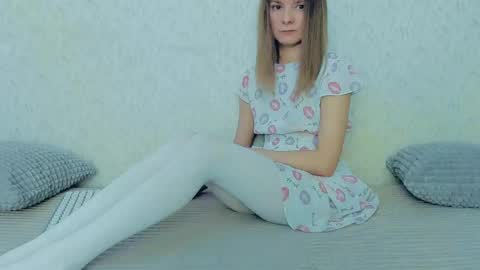 Lily online show from February 20, 6:06 am