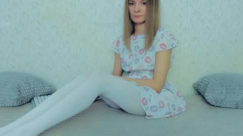 Lily online show from January 24, 5:42 am