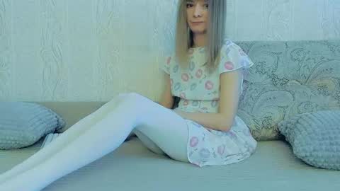 Lily online show from March 9, 3:43 am