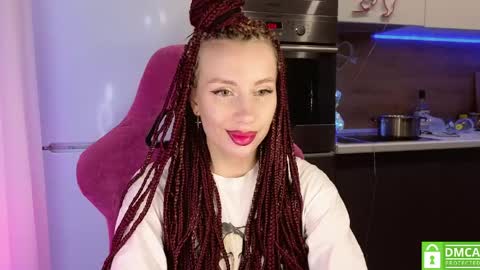 Alice  online show from April 27, 11:57 pm