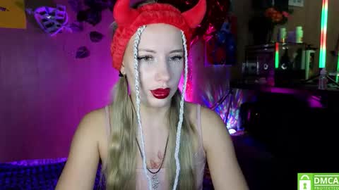 Snapshot of your_psychologist chatting on October 6, 1:11 am Alice online show from October 6, 1:11 am