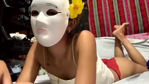 sexylady online show from April 25, 1:52 pm