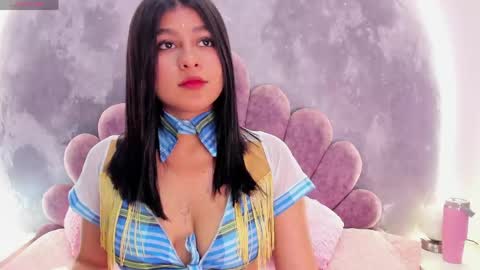 Zoe  online show from April 25, 5:43 am