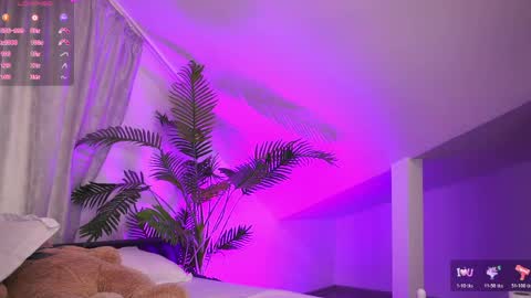 TenderSin online show from April 14, 5:18 am