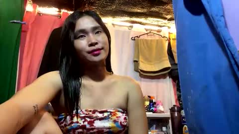 Snapshot of your_twinkletoes18 chatting on October 22, 10:53 am your_twinkletoes18 online show from October 22, 10:53 am