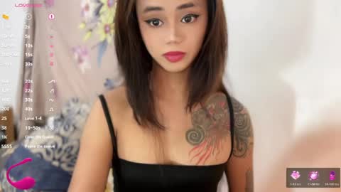 luvly online show from June 8, 2:12 am