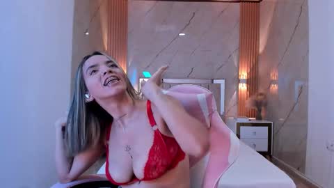 Salome online show from February 24, 7:45 pm