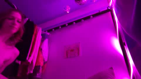 youreinheaven online show from October 28, 10:54 am