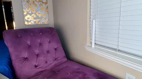 Horny Hotwife Wants To Play online show from September 11, 2:12 am