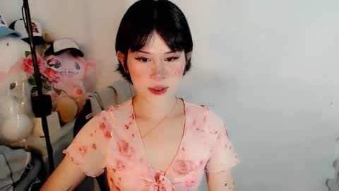 Snapshot of yourfavorateella chatting on October 5, 8:41 am PrettyElla online show from October 5, 8:41 am