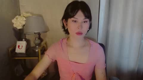 Snapshot of yourfavorateella chatting on October 19, 9:33 am PrettyElla online show from October 19, 9:33 am