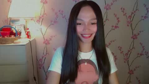 Snapshot of yourfavoratericcie chatting on September 18, 2:32 am RICCIE MAE online show from September 18, 2:32 am