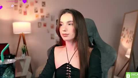Snapshot of yourfrenchteacher chatting on October 10, 10:14 pm Chloe online show from October 10, 10:14 pm