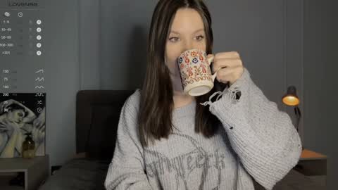 Aida online show from February 5, 12:49 pm