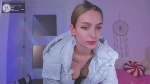 Kam online show from March 2, 6:35 pm