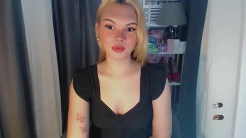 KYLIE MORE online show from April 23, 4:42 am