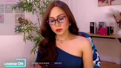 poxy online show from June 22, 12:02 pm