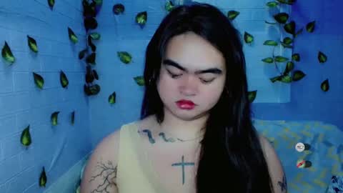 yourprincessthea online show from February 21, 2:16 pm