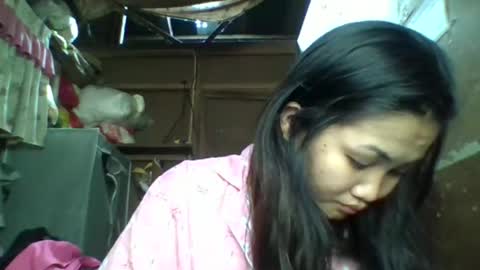 yourqueen1101 online show from March 27, 2:24 am